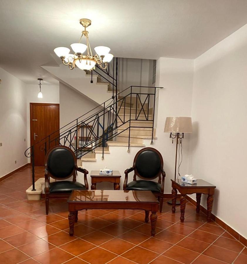 A sea view spacious cheering 5 bedroom villa Ain Sokhna Ain Bay فيلا كاملة للإيجار قرية العين باي عين السخنة المظهر الخارجي الصورة