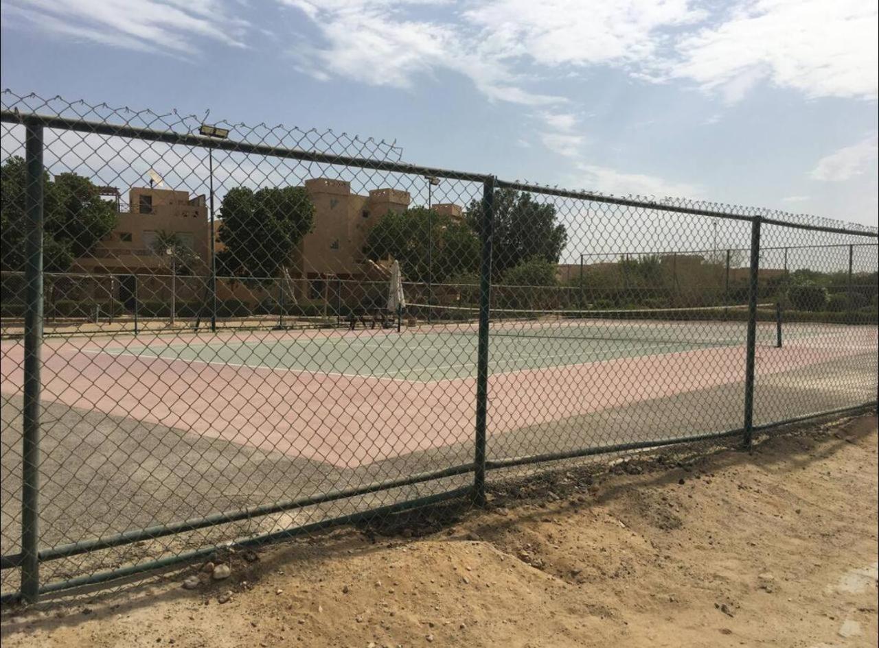 A sea view spacious cheering 5 bedroom villa Ain Sokhna Ain Bay فيلا كاملة للإيجار قرية العين باي عين السخنة المظهر الخارجي الصورة