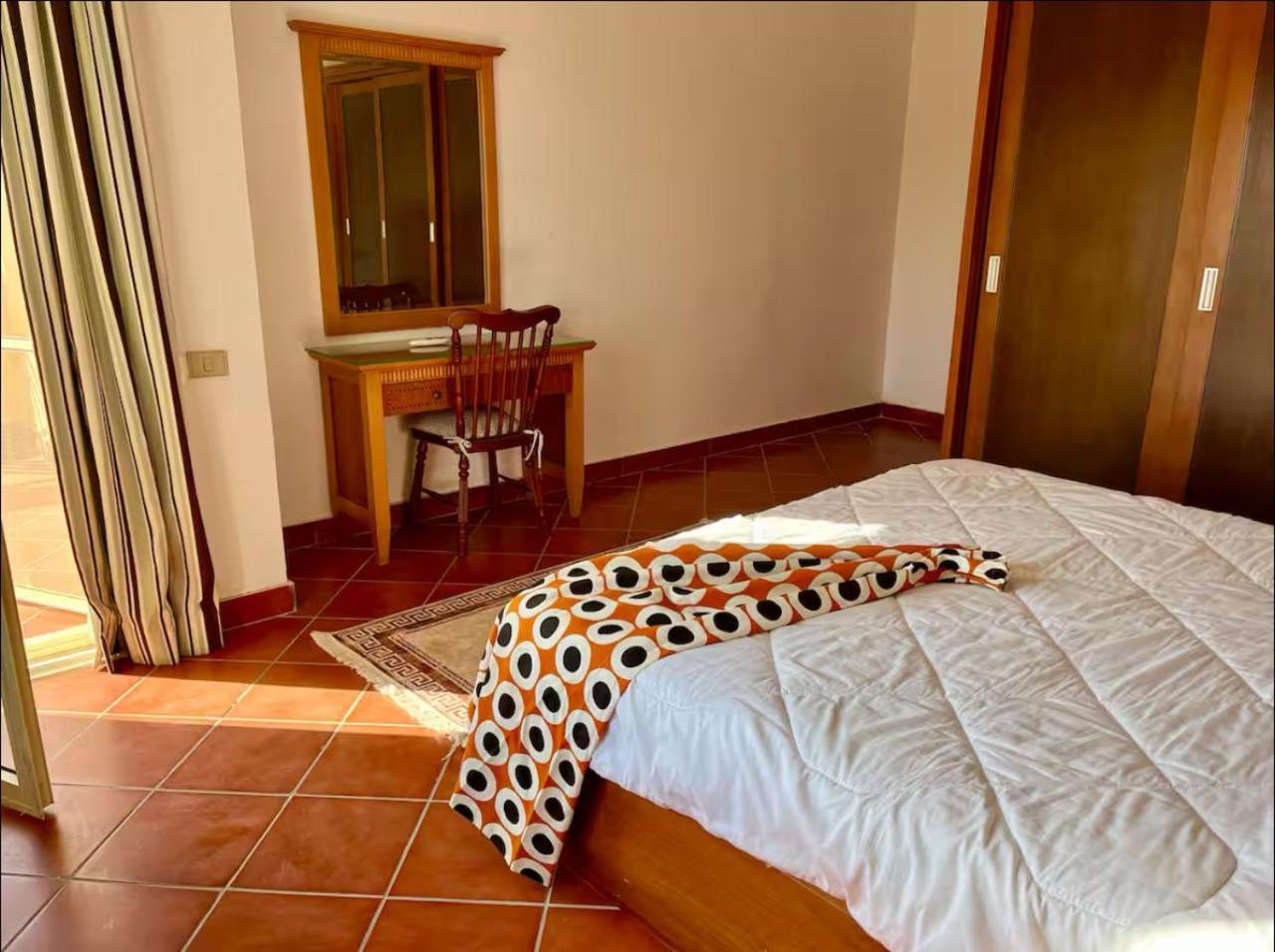 A sea view spacious cheering 5 bedroom villa Ain Sokhna Ain Bay فيلا كاملة للإيجار قرية العين باي عين السخنة المظهر الخارجي الصورة