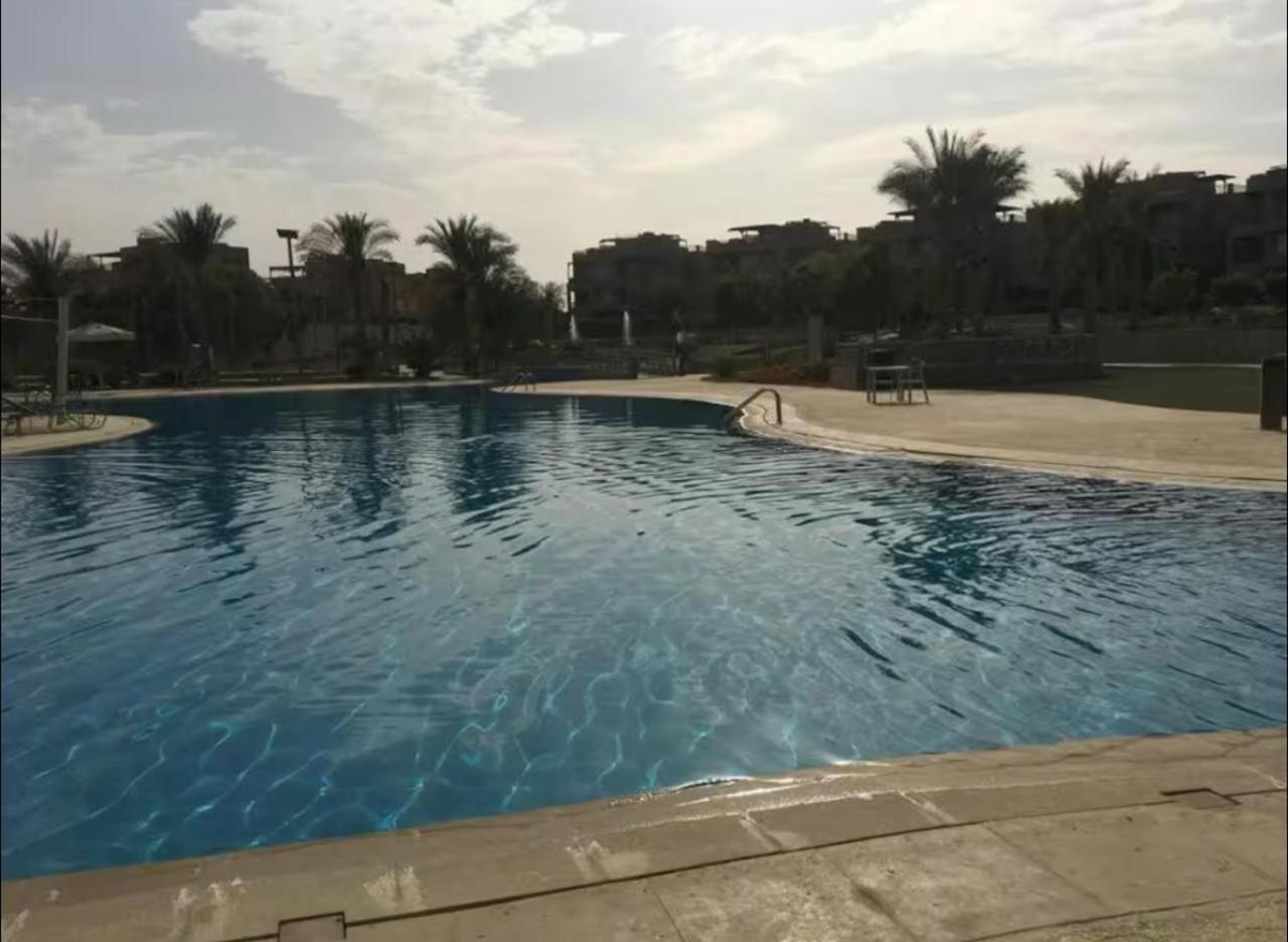 A sea view spacious cheering 5 bedroom villa Ain Sokhna Ain Bay فيلا كاملة للإيجار قرية العين باي عين السخنة المظهر الخارجي الصورة