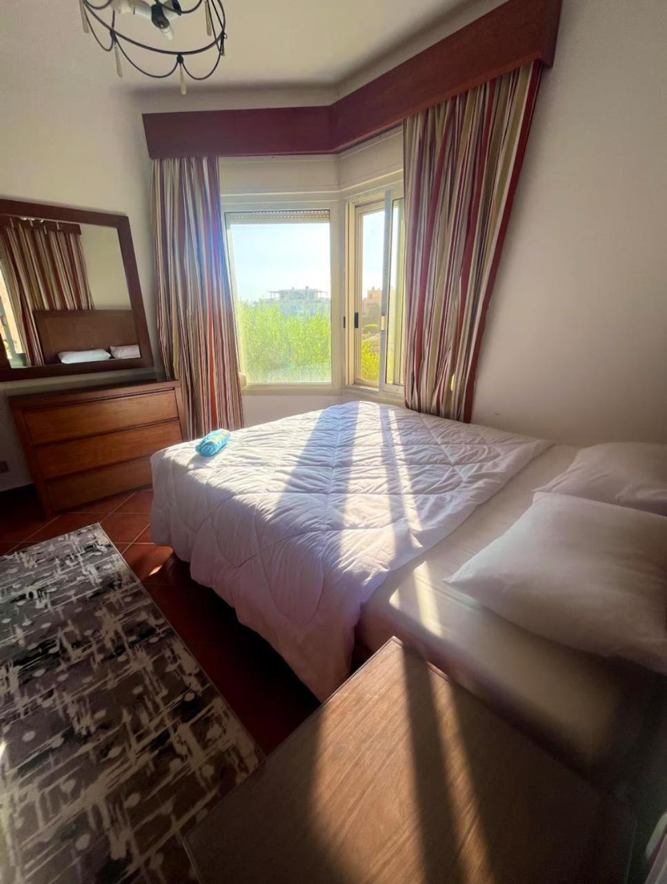 A sea view spacious cheering 5 bedroom villa Ain Sokhna Ain Bay فيلا كاملة للإيجار قرية العين باي عين السخنة المظهر الخارجي الصورة