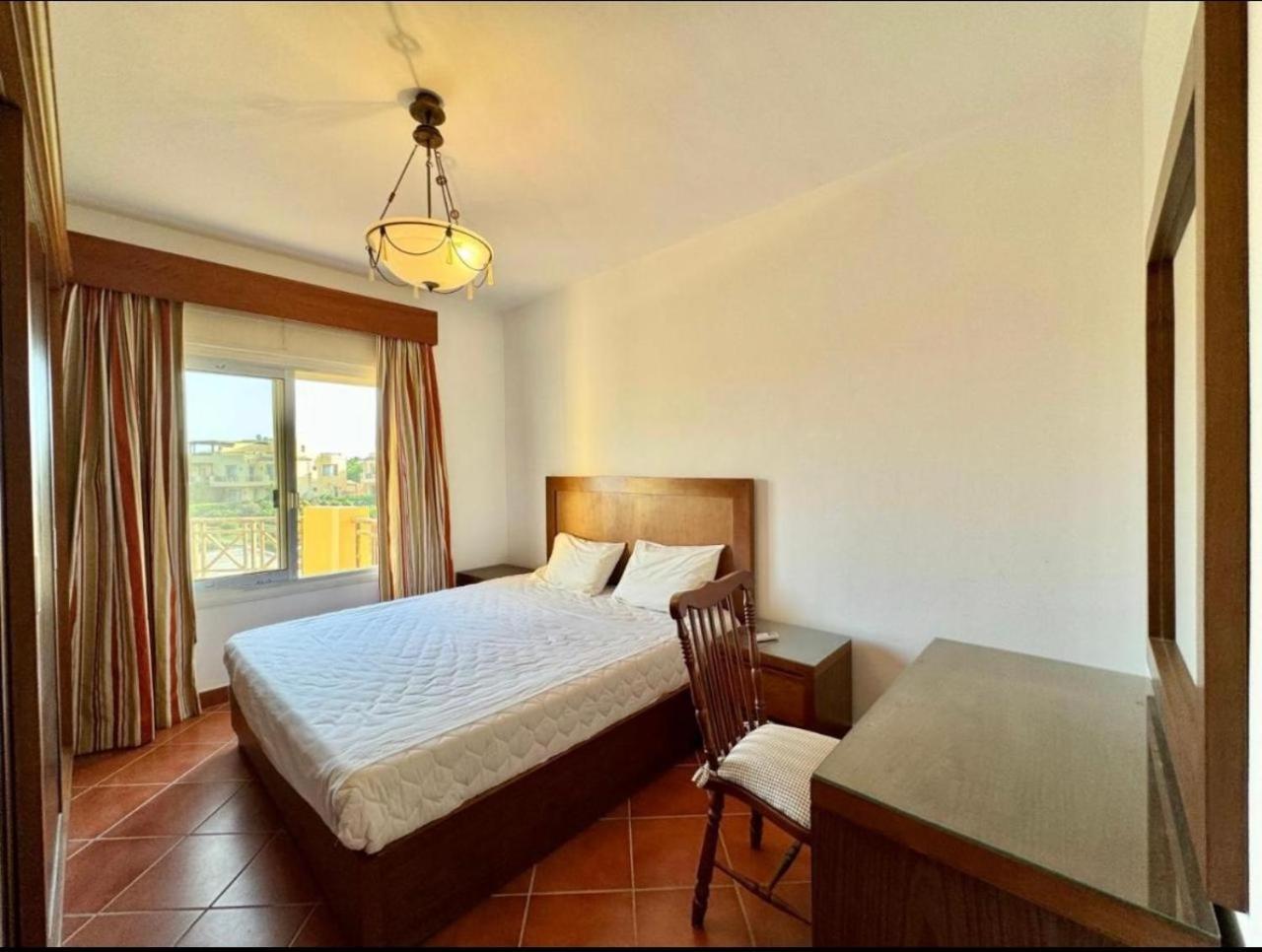 A sea view spacious cheering 5 bedroom villa Ain Sokhna Ain Bay فيلا كاملة للإيجار قرية العين باي عين السخنة المظهر الخارجي الصورة